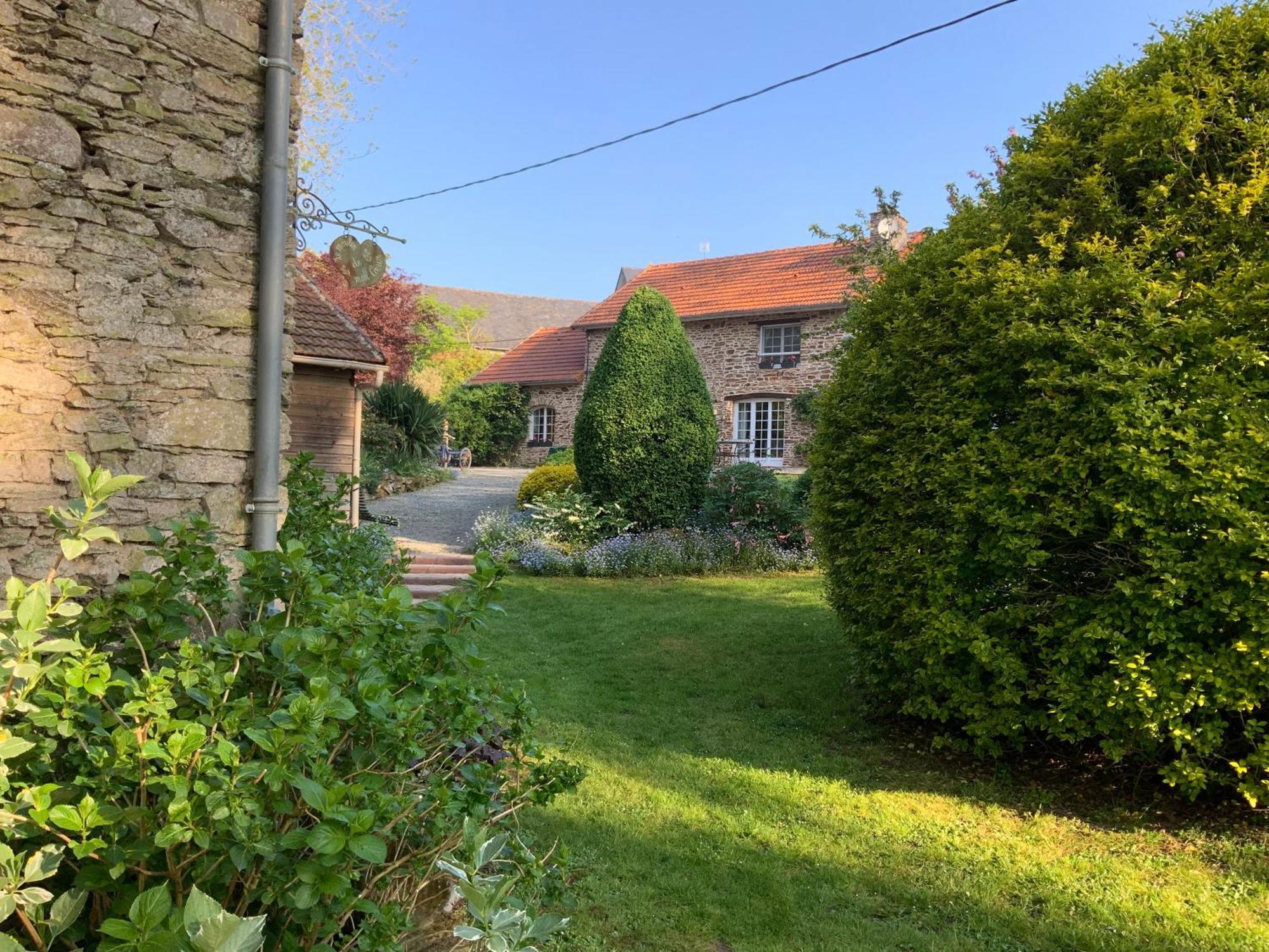 Le Moulin De La Castellerie Bed & Breakfast Moon-sur-Elle Exterior foto
