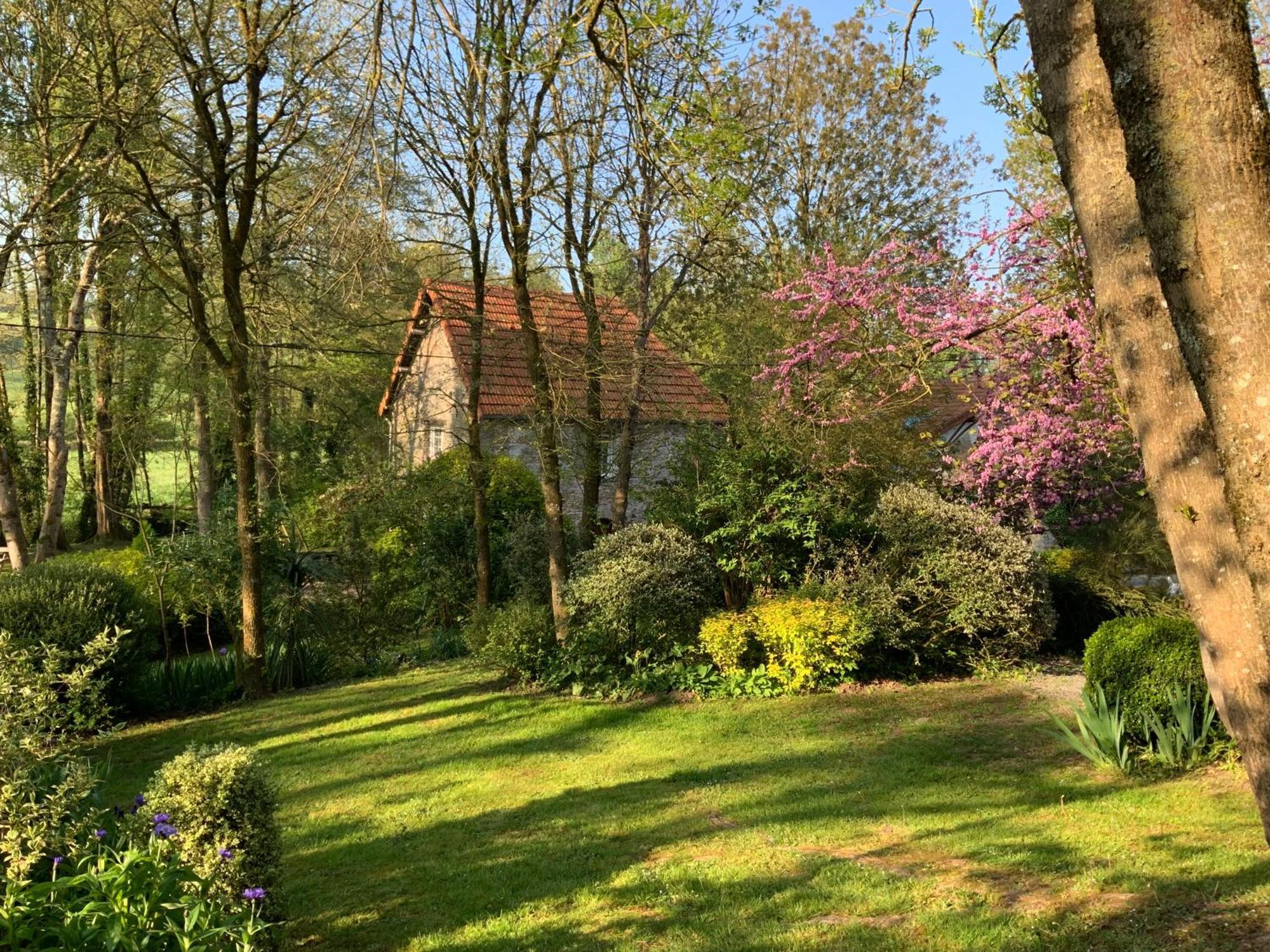 Le Moulin De La Castellerie Bed & Breakfast Moon-sur-Elle Exterior foto