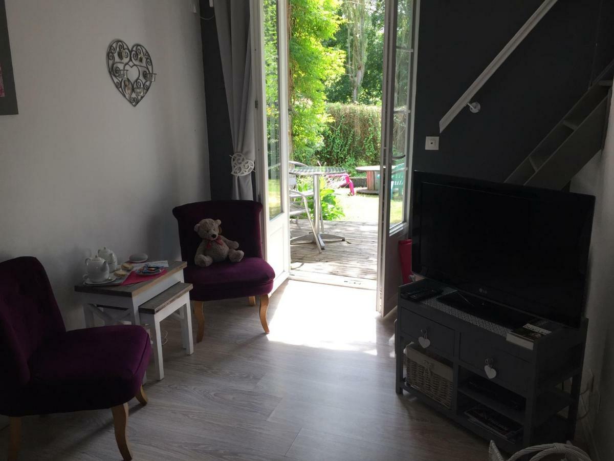 Le Moulin De La Castellerie Bed & Breakfast Moon-sur-Elle Exterior foto