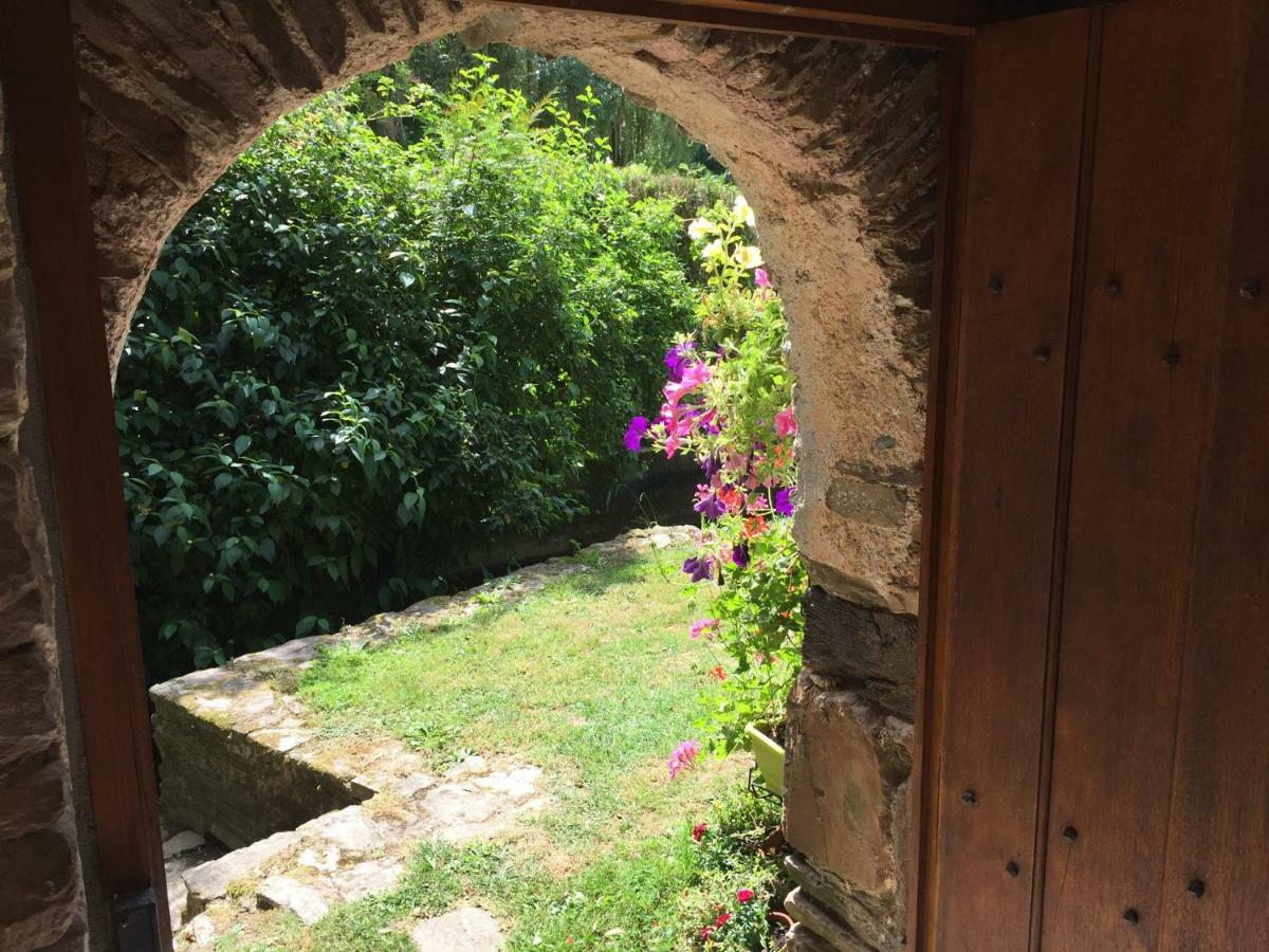 Le Moulin De La Castellerie Bed & Breakfast Moon-sur-Elle Exterior foto