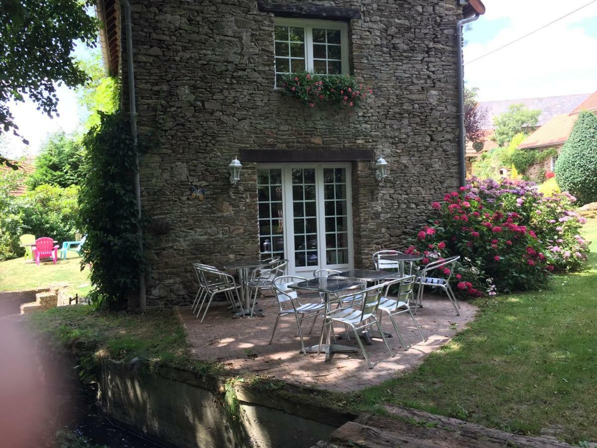 Le Moulin De La Castellerie Bed & Breakfast Moon-sur-Elle Exterior foto