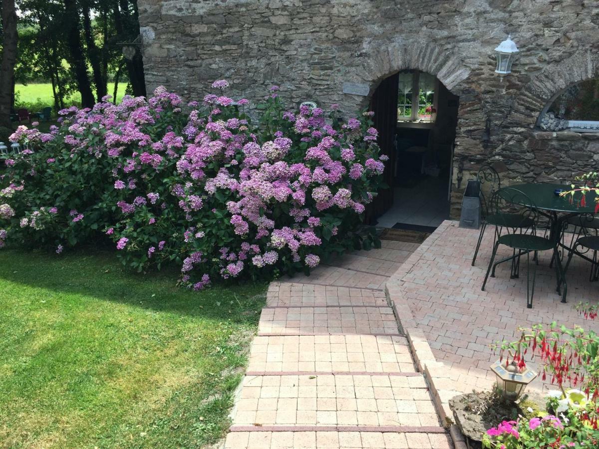 Le Moulin De La Castellerie Bed & Breakfast Moon-sur-Elle Exterior foto