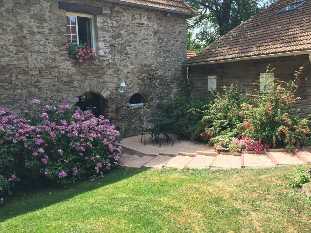 Le Moulin De La Castellerie Bed & Breakfast Moon-sur-Elle Exterior foto